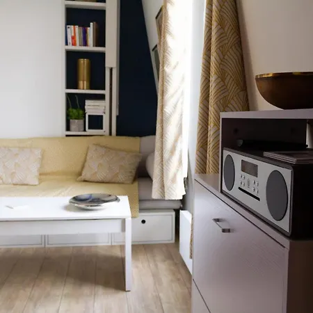 Magnificent Studio Near Notre-dame De